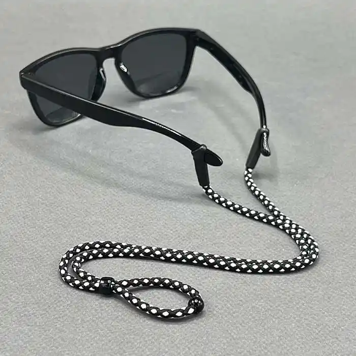 Big Dot Black/White